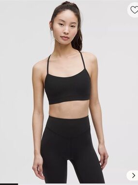 NEW Lululemon Flow Y Bra Women Size 2 Nulu W2CRHS Light Support, A–C Cups Black